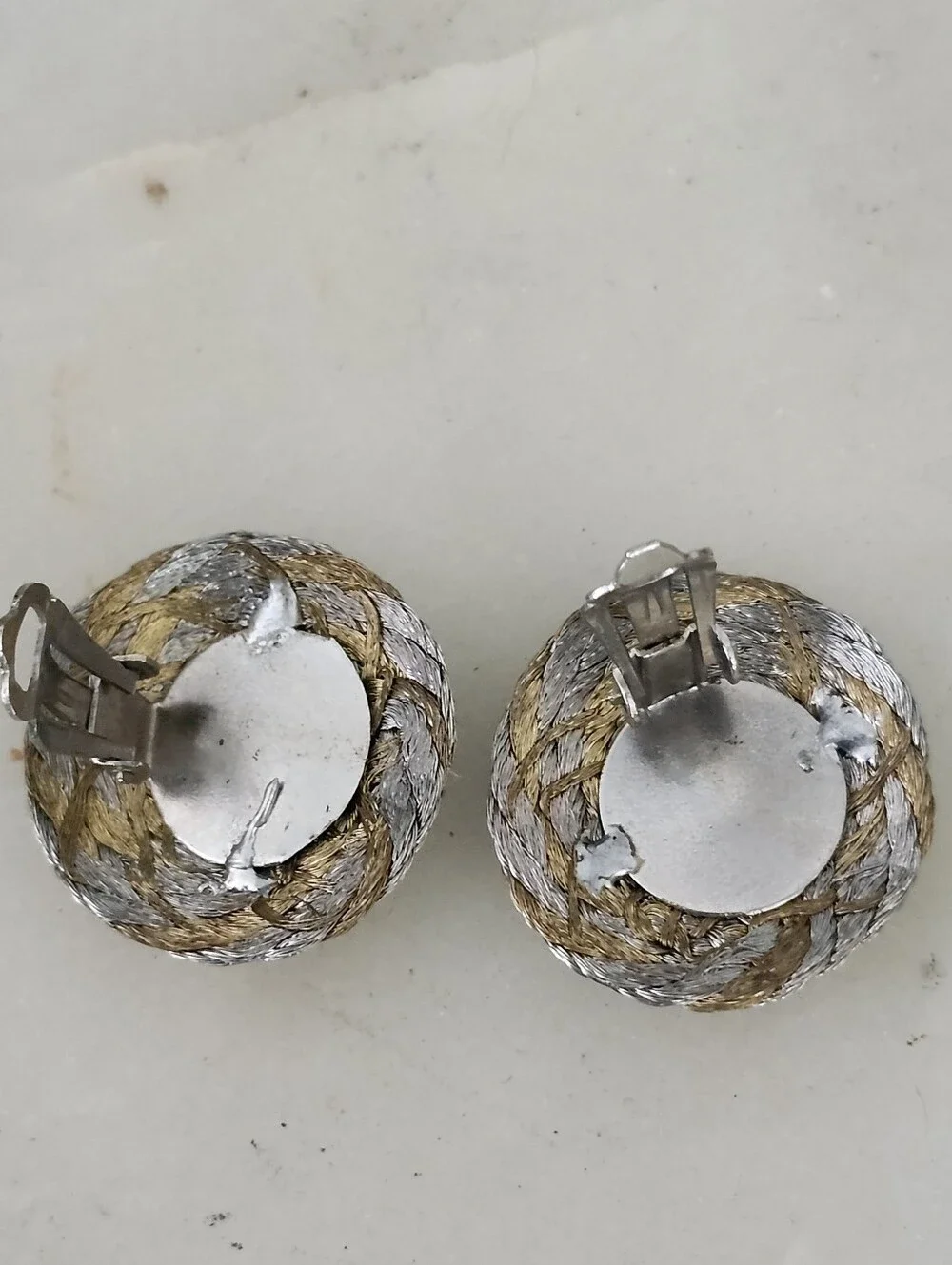 Vtg Silver and Gold Swirl Decorative Clip On Earrings